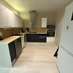 Luxury Apartments, Korkalonkatu